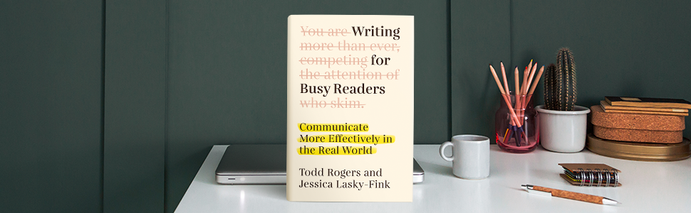 cover of Writing for Busy Readers, which teaches how to write better for busy audiences